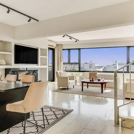 Apartment Sanders Coral Court Penthouse - Cute 3-bedroom With Balcony Limassol
